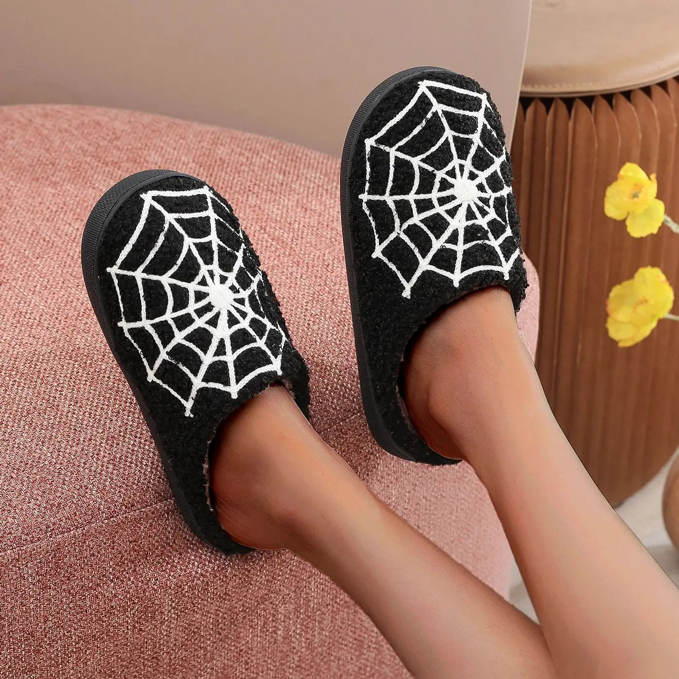 Halloween Spider Web Pattern Horror Fashion Embroidered Thick-Soled Comfortable Woolen Cotton Slippers