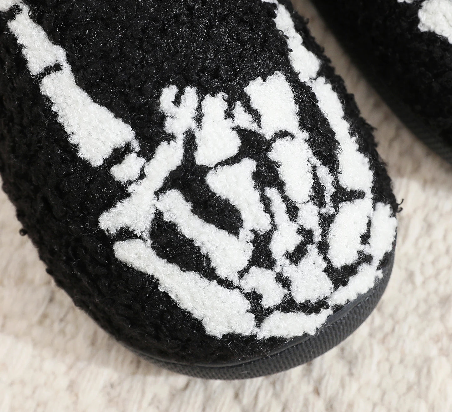 Skull Finger Pattern Skull  Thick-Soled Comfortable Woolen Cotton Slippers
