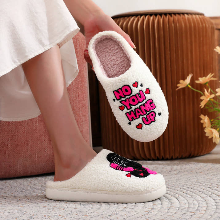 White Halloween Horror Skull Pattern Embroidered Thick-Soled Comfortable Fur Slippers