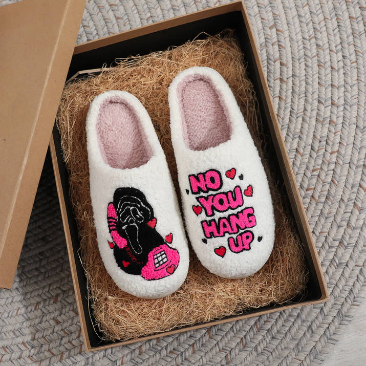White Halloween Horror Skull Pattern Embroidered Thick-Soled Comfortable Fur Slippers
