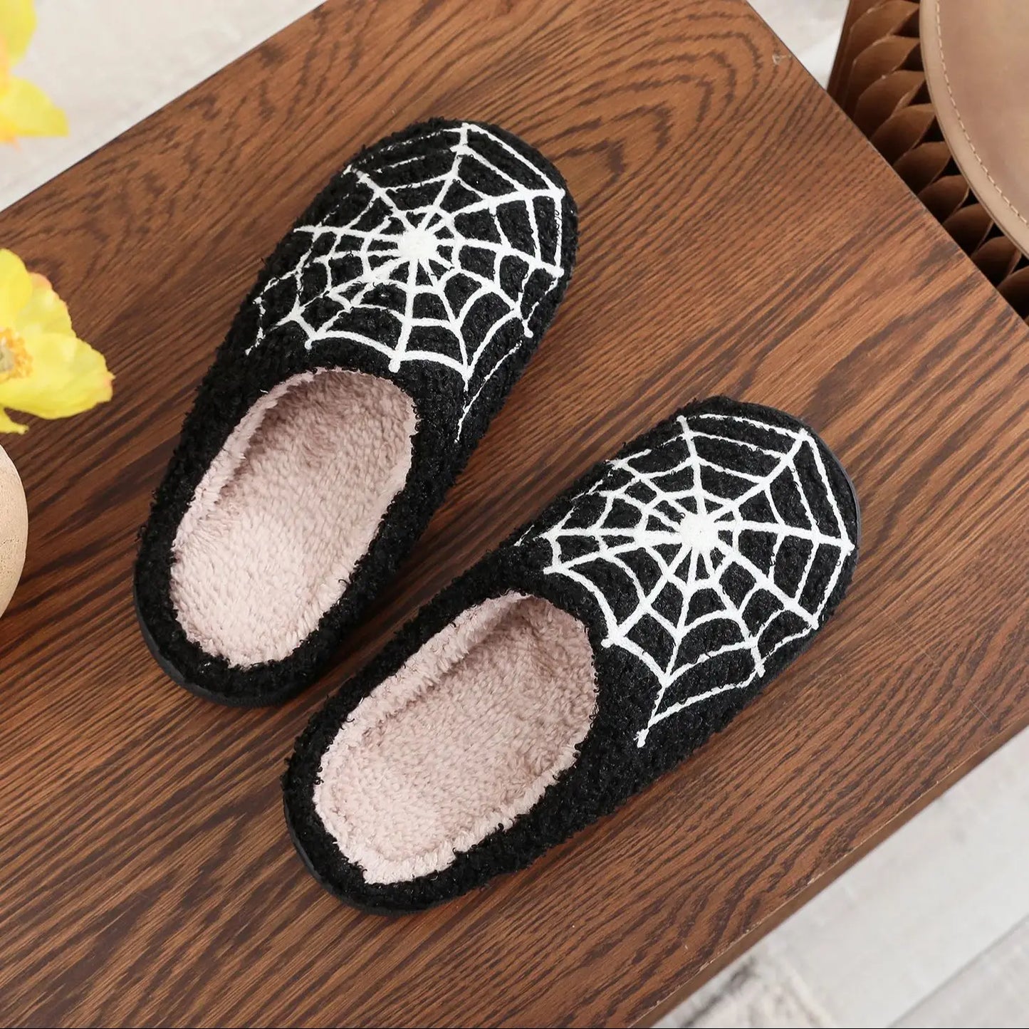 Halloween Spider Web Pattern Horror  Fashion Embroidered Thick-Soled Comfortable Woolen Cotton Slippers
