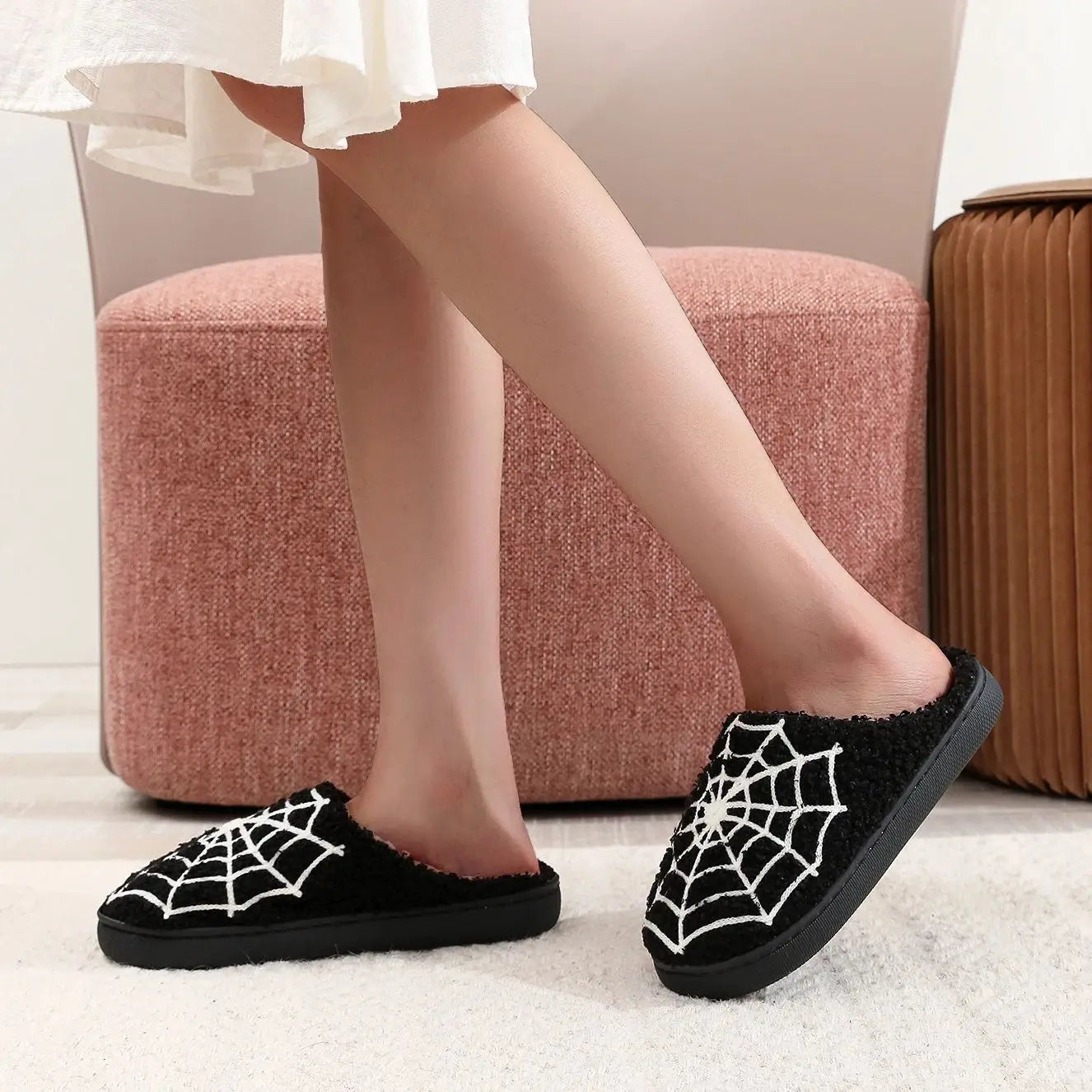 Halloween Spider Web Pattern Horror  Fashion Embroidered Thick-Soled Comfortable Woolen Cotton Slippers